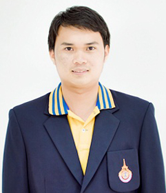 นายปริญญา เฟื่องขจร