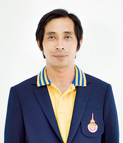 นายสมชาย ผุดผ่อง